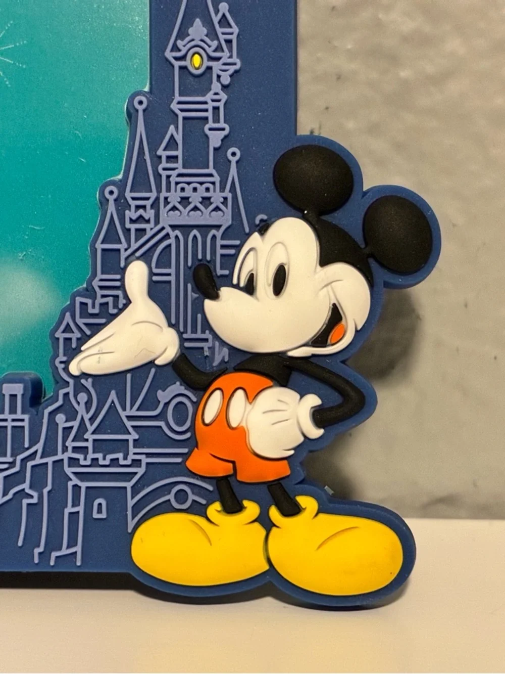 Disneyland Paris Mickey and Minnie Mouse magnetic frame